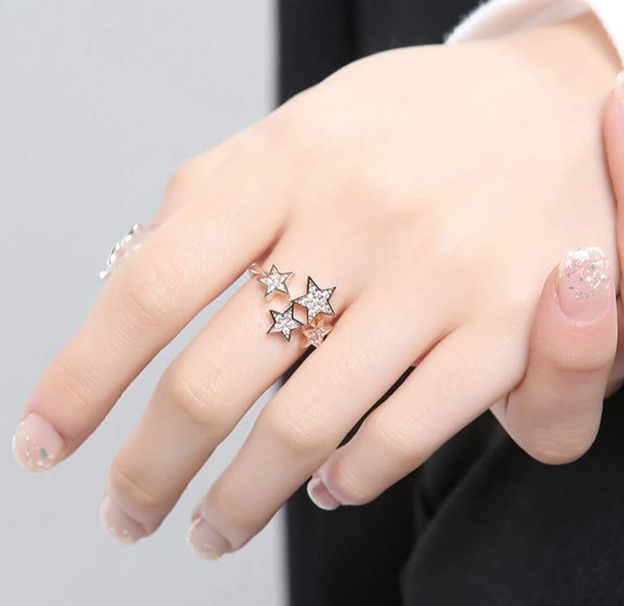 CAROVA Verstellbar Ring mit Zirkonia -Elegant & modern