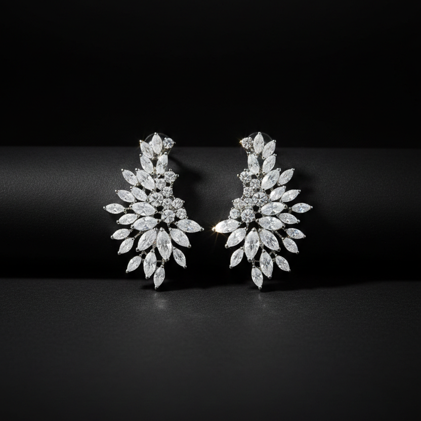 CAROVA LUXURY - Funkelnde Ohrstecker aus Zirkonia – Elegant & feminin
